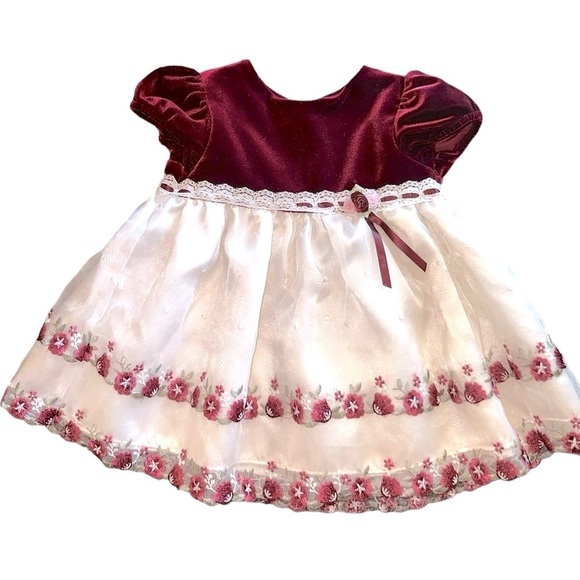 EUC Newborn Dress 6-9 Months, red velour top with tulle/lace type with flowers - Picture 1 of 8